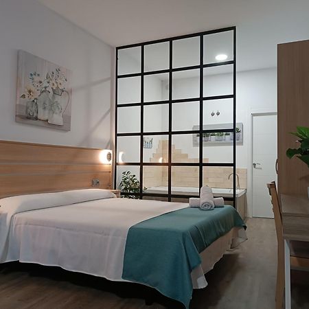 Apartamentos Turisticos Avila Puerta De San Vicente 0-2 ภายนอก รูปภาพ